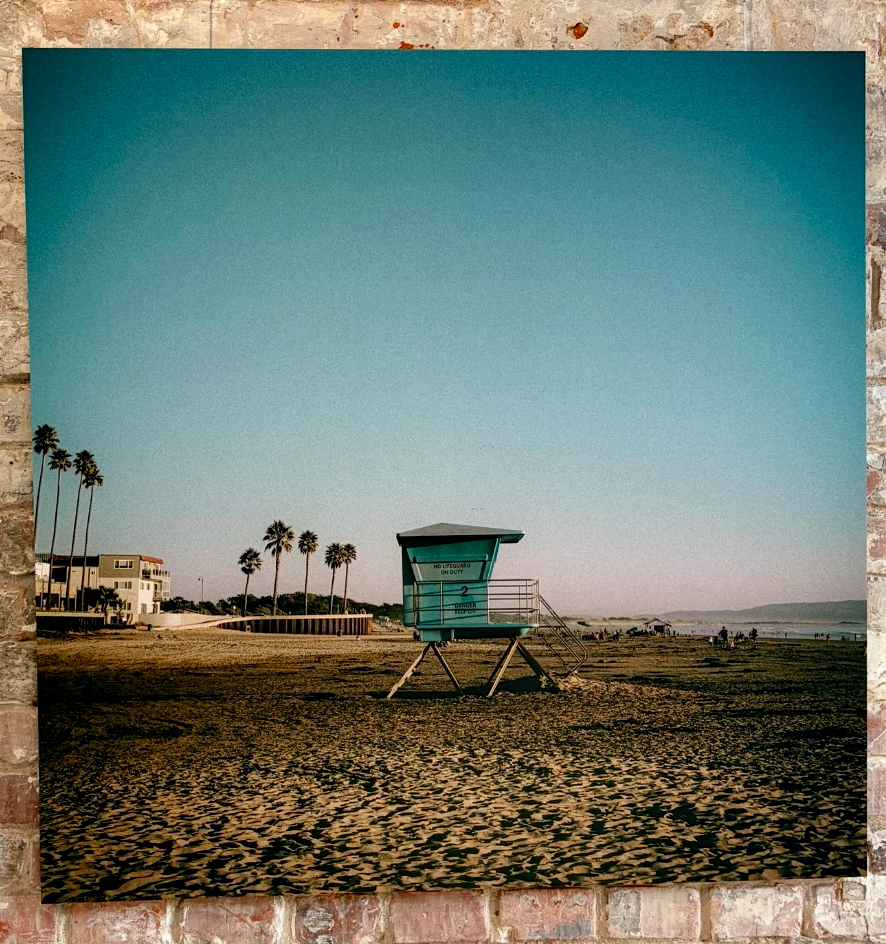 LIFEGUARD TOWER